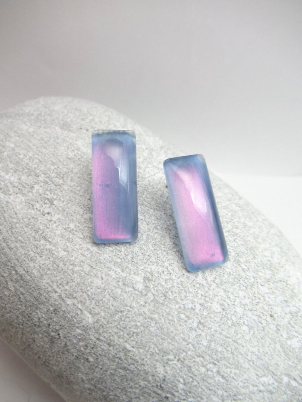 Rectangular cab earrings - Picture 4 of 8